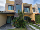 Casa Brisas del Mar