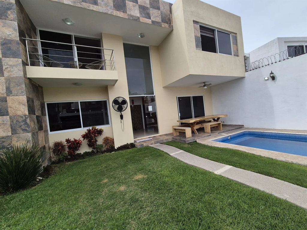 CASA NANCY BURGOS