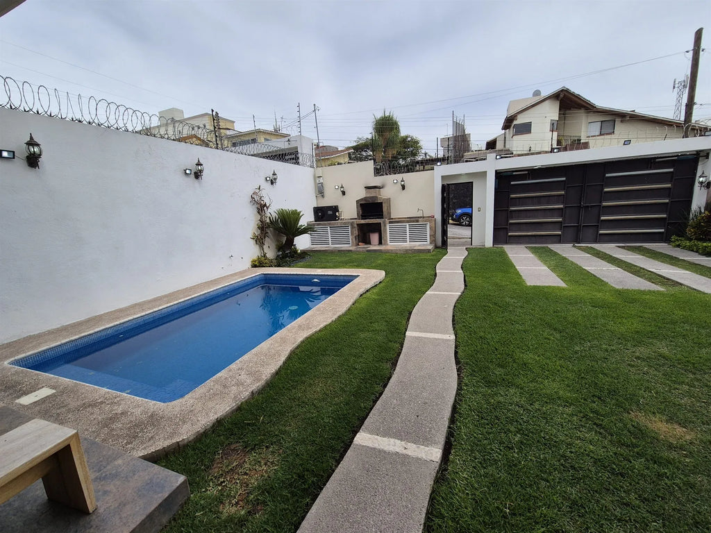 CASA NANCY BURGOS