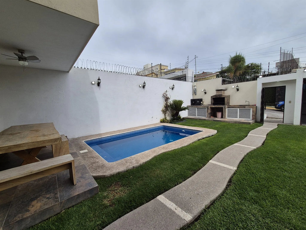 CASA NANCY BURGOS
