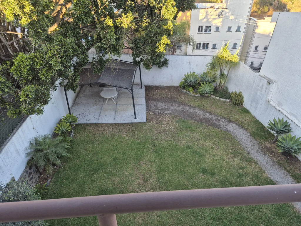 CASA TERE CROSWELL