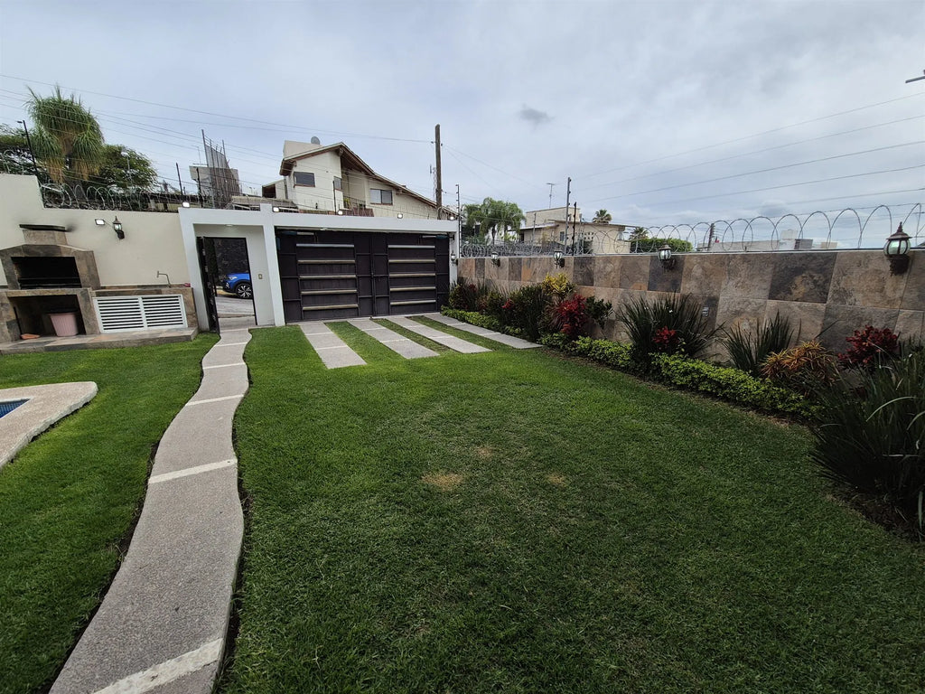 CASA NANCY BURGOS