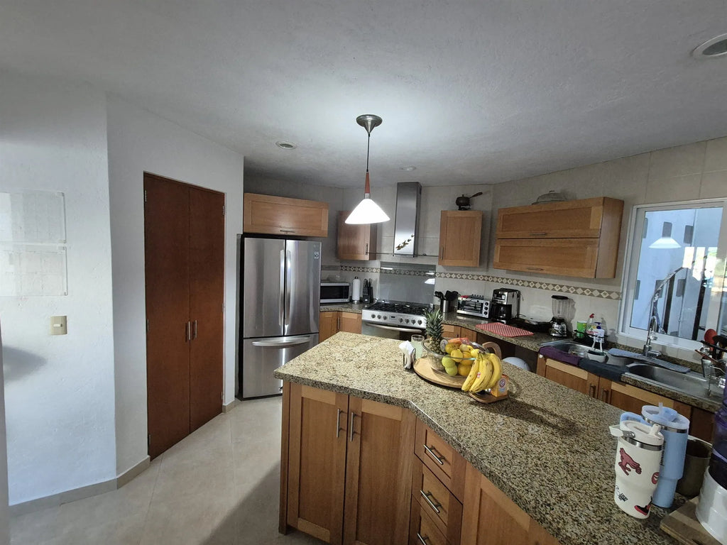 CASA TERE CROSWELL