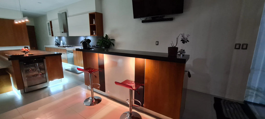 Casa en venta en Residencial Corinto, Temixco — 4 recámaras, alberca y paneles solares