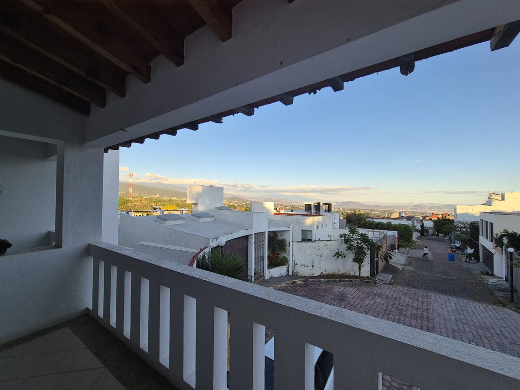 CASA TERE CROSWELL